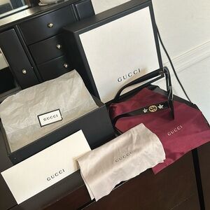 Black star Gucci sunglasses- Includes Gucci Box and tissue paper